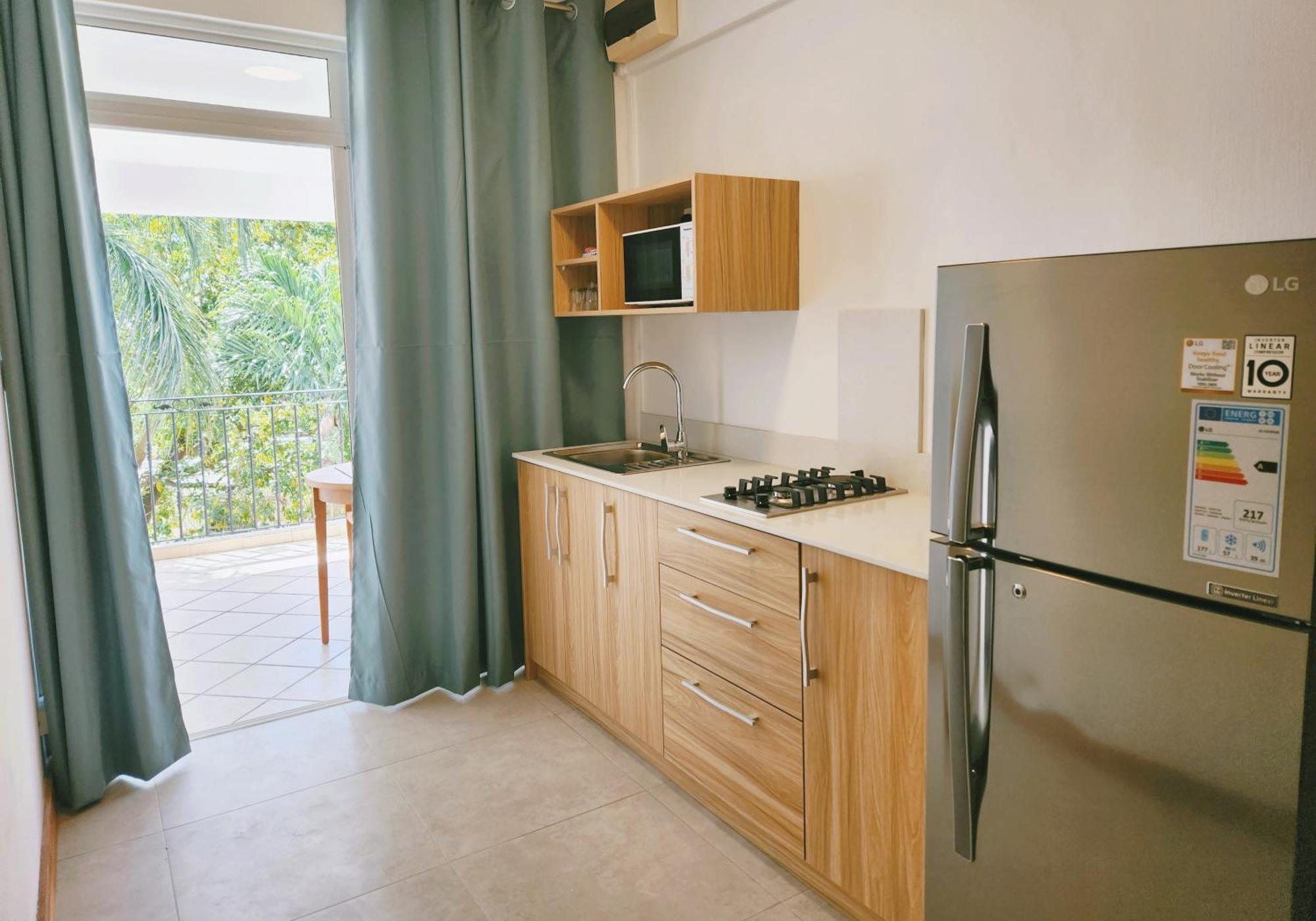 La Perla Holiday Apartments Pereybere Beach Εξωτερικό φωτογραφία